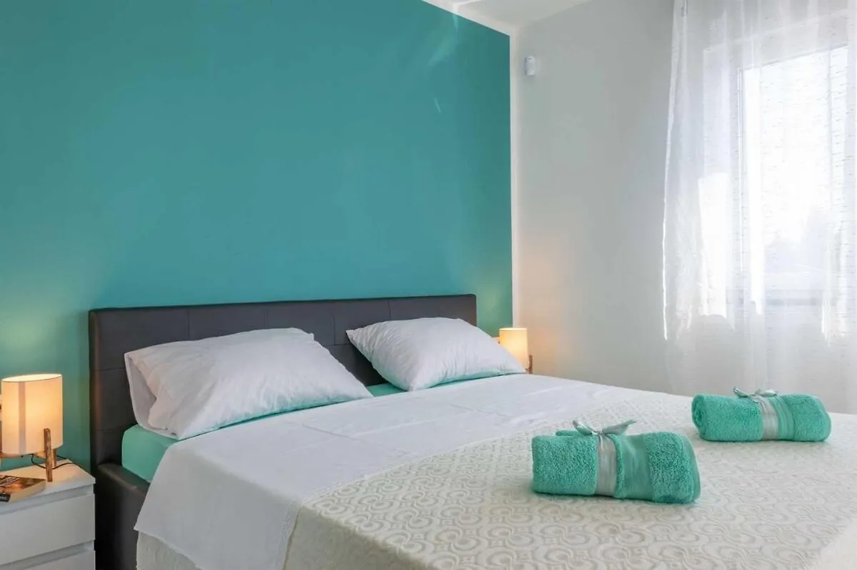 Villa Rovena, A Modern And Luxurious Istrian Villa Juršići