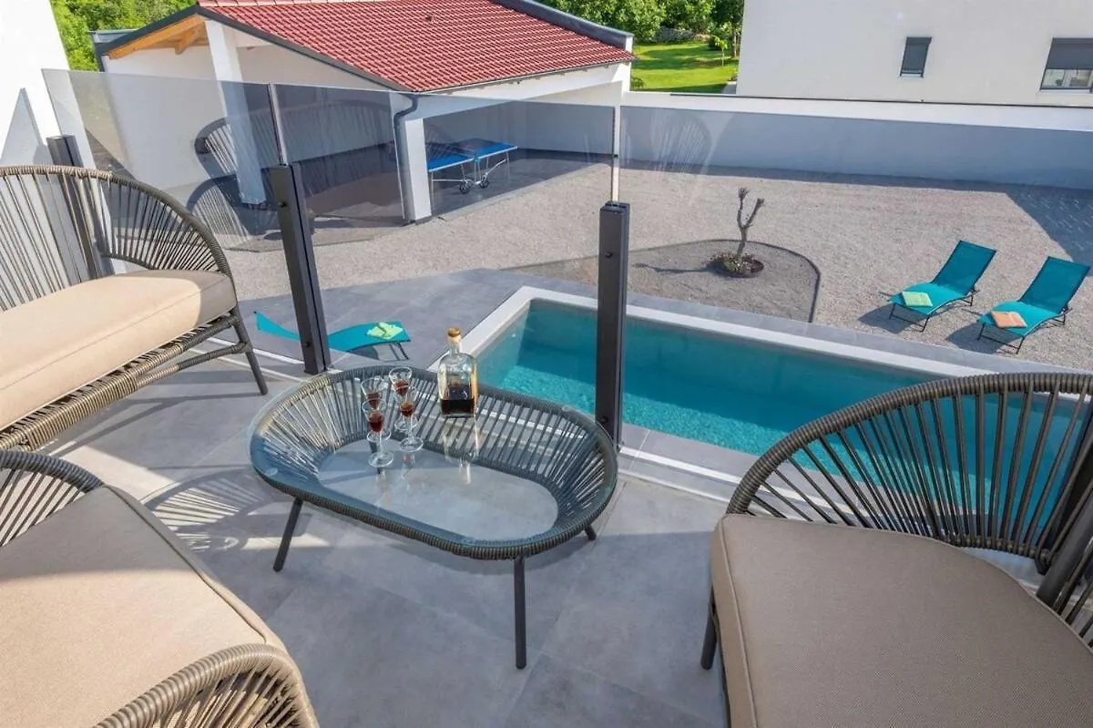 Villa Rovena, A Modern And Luxurious Istrian Villa Juršići Nyaraló
