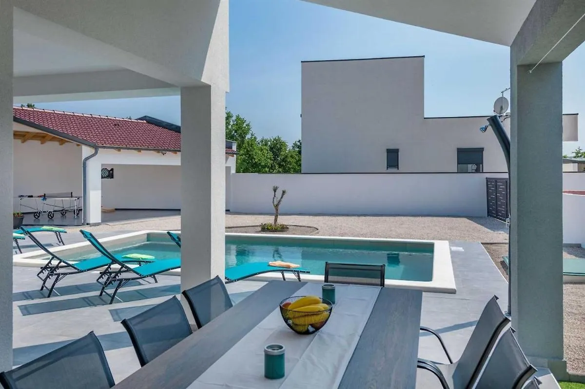 Nyaraló Villa Rovena, A Modern And Luxurious Istrian Villa Juršići