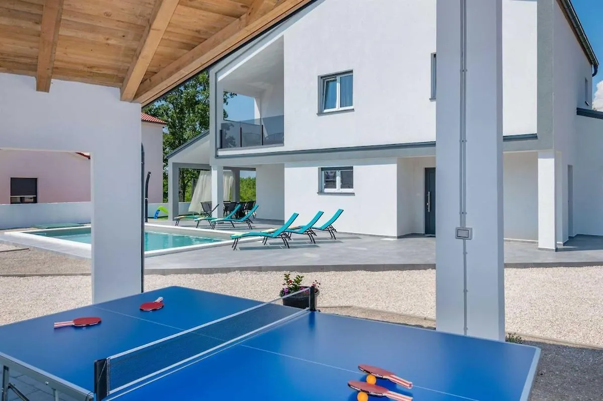 Villa Rovena, A Modern And Luxurious Istrian Villa Juršići 0*,
