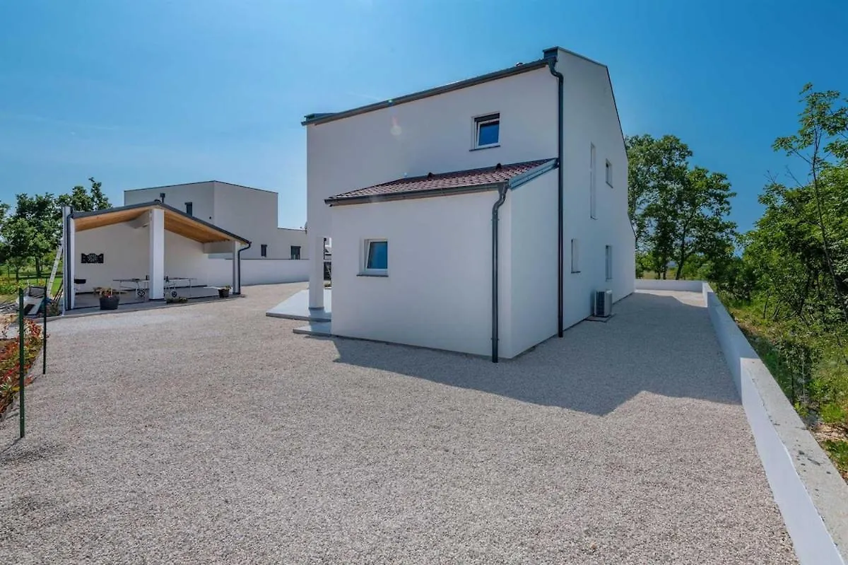 Villa Rovena, A Modern And Luxurious Istrian Villa Juršići
